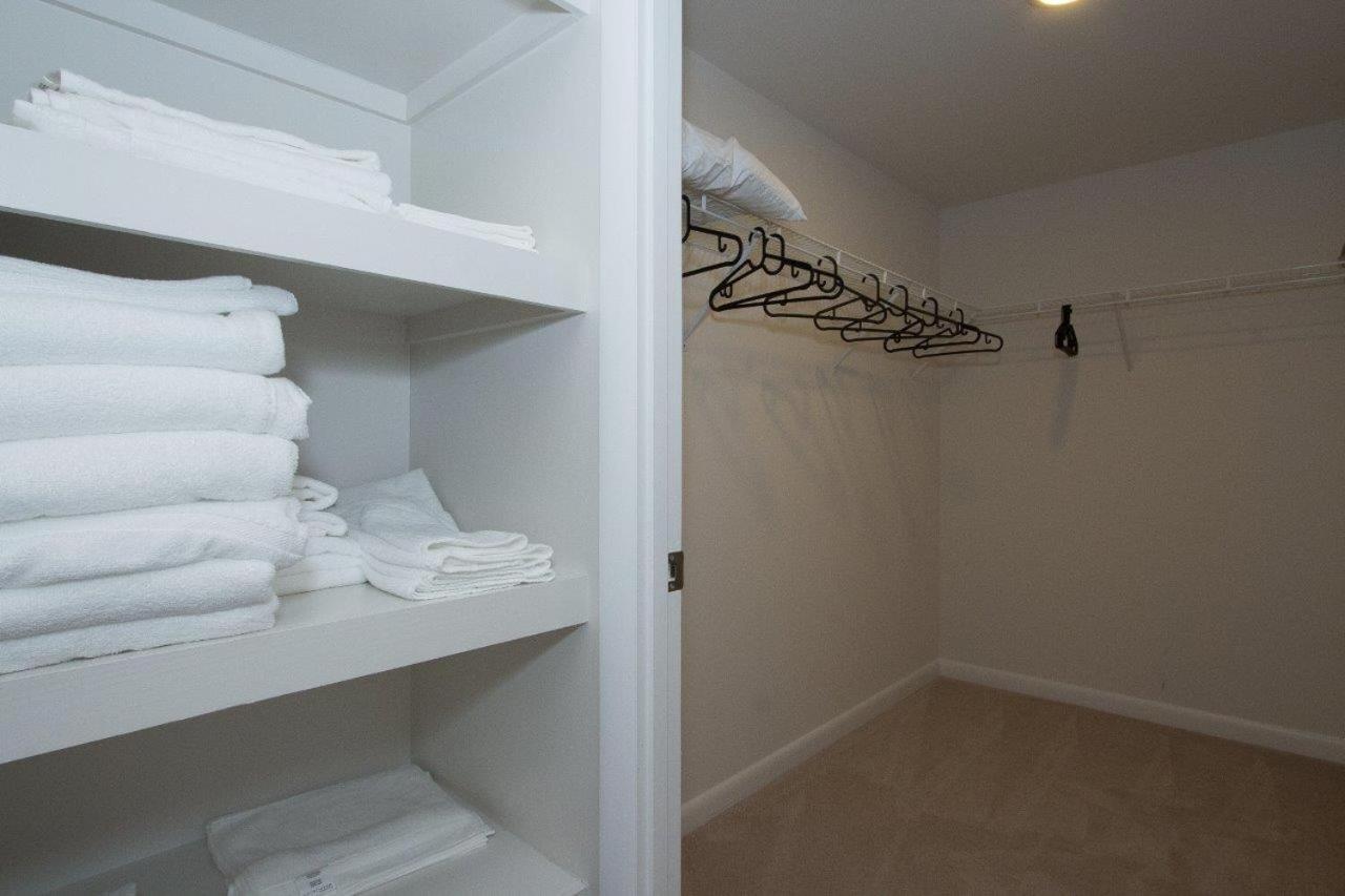 Pentagon Luxe Apartments Arlington Eksteriør billede
