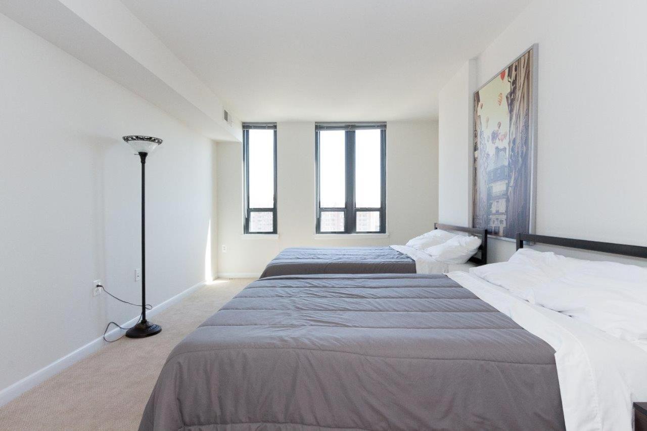 Pentagon Luxe Apartments Arlington Eksteriør billede