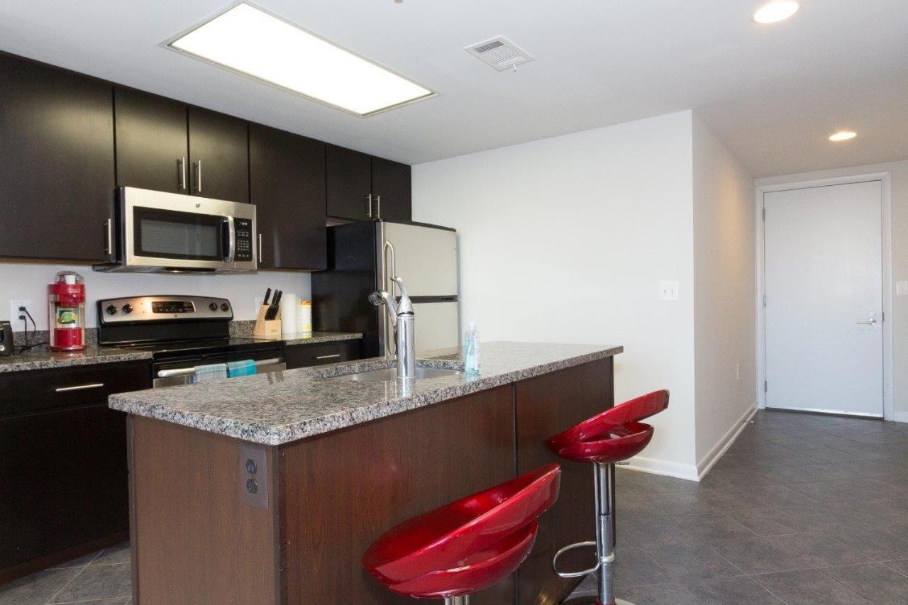 Pentagon Luxe Apartments Arlington Eksteriør billede