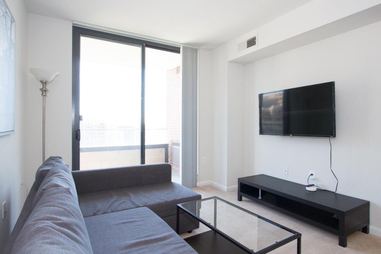 Pentagon Luxe Apartments Arlington Eksteriør billede