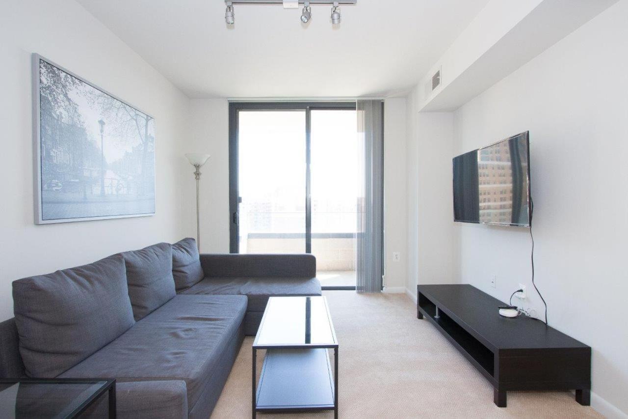 Pentagon Luxe Apartments Arlington Eksteriør billede