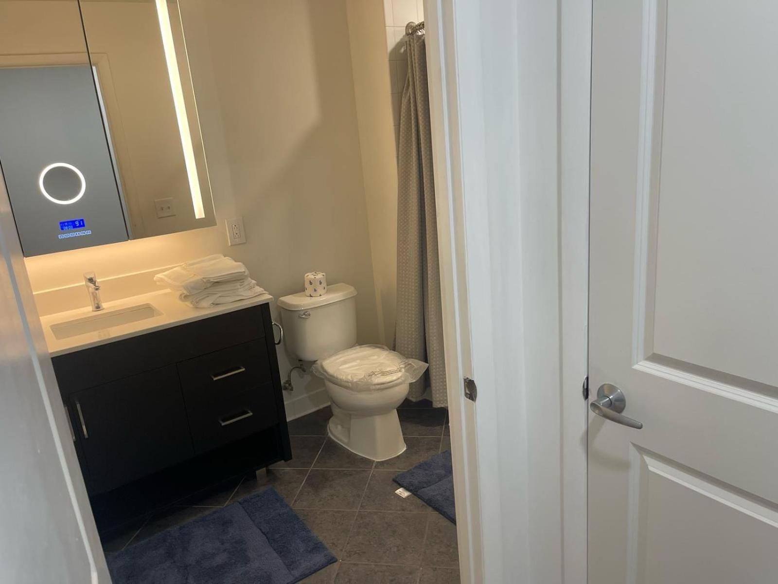 Pentagon Luxe Apartments Arlington Eksteriør billede